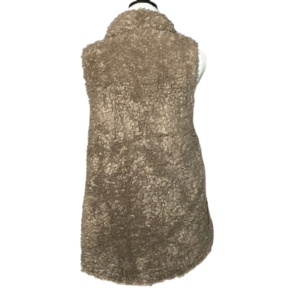 FAVLUX Fashion Sherpa Faux Fur Vest Teddy Jacket SUPER SOFT SzM Used Like NEW - Picture 7 of 11